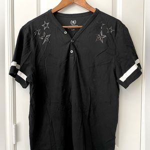 EXPRESS Men’s Black Henley Tee. Size L
